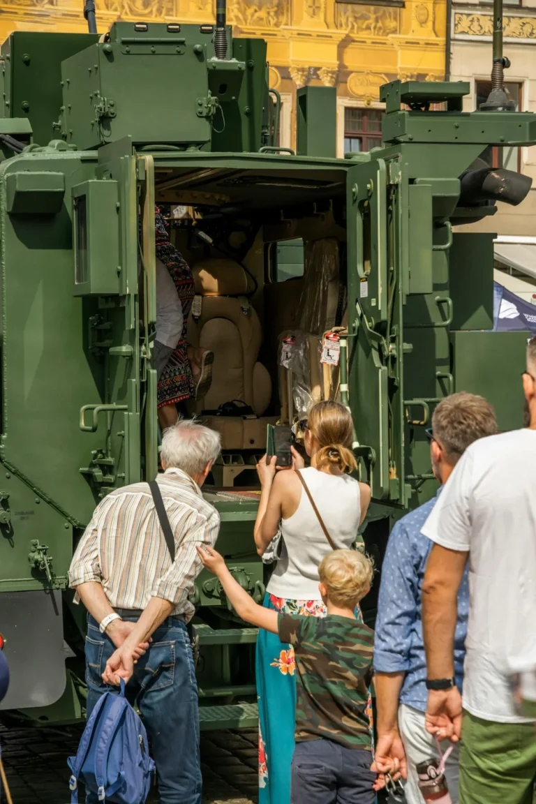 Wojsko sprzedaje maszyny rolnicze